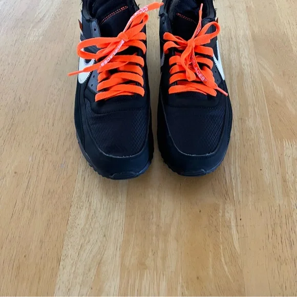 Nike Air Max 90 Men’s Black, White & Orange Low-Top Athletic Sneakers - Picture 2 of 13